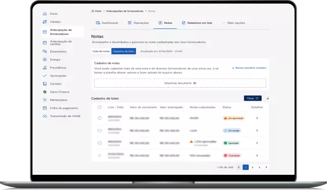 Captura de tela mostrando a interface do sistema de antecipação de fornecedores, com detalhes das operações de notas fiscais, cadastros de lotes e status das transações no portal BTG Pactual Empresas.