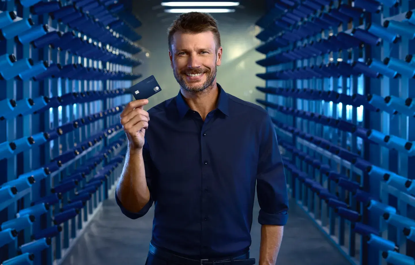 Rodrigo Hilbert apresenta o Cartão de Crédito PJ Empresas BTG Pactual com IOF zero em compras internacionais